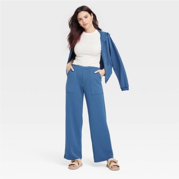 Women’s Mid a Rise Pull On Knit Utility Pants. Blue. M - Picture 2 of 14